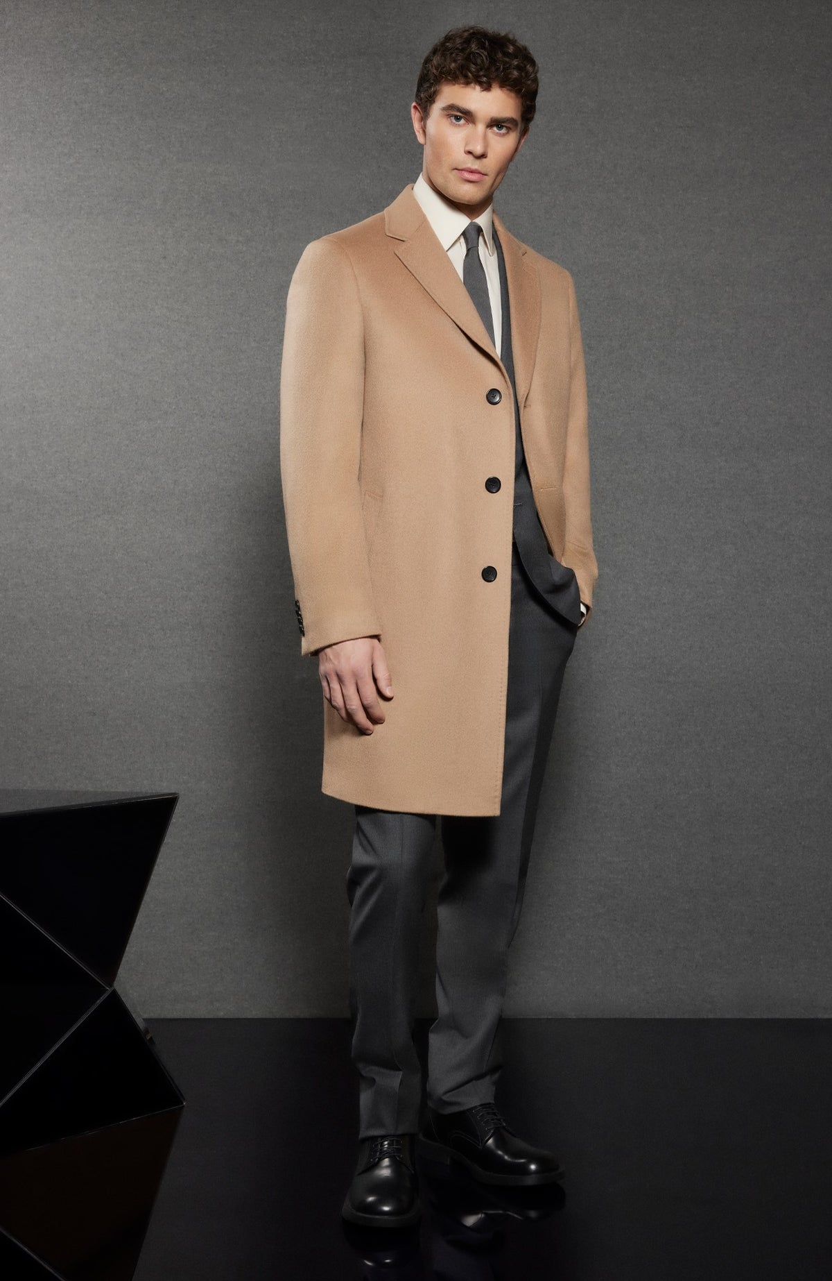 St. Pierre Lightweight Cashmere Topcoat in Camel